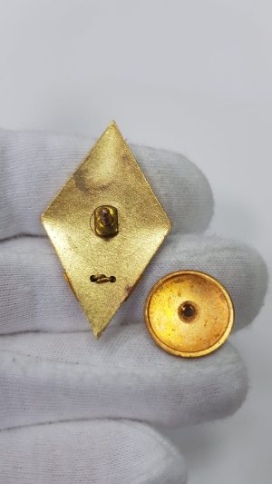 Рядък знак, значка ромб