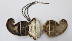 Рядка сребърна позлатена пафта от Вардарска Македония