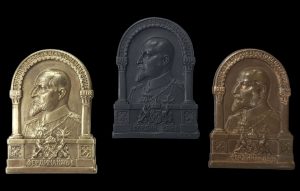 Редки три варианта на царския знак „Освобождението на Македония“